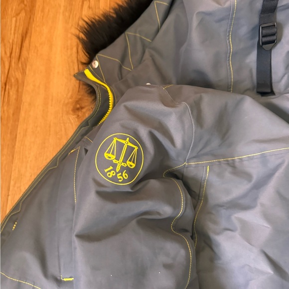 NWT Hunter Original insulated parka with removable faux fur hood - Picture 2 of 8